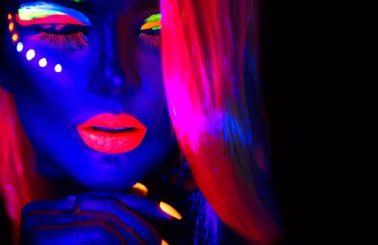 Uv Isikta Portre Atolyesi